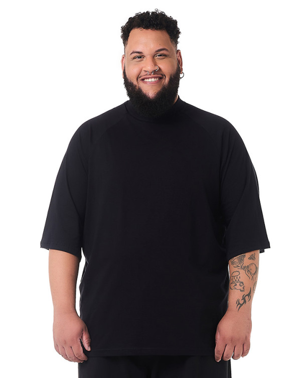 Camiseta Oversized Gola Alta Basic Preto Knulu