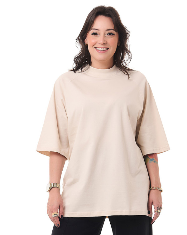 Camiseta Oversized Feminina Gola Alta Basic Off White Knulu