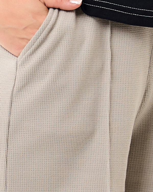 Bermuda Casual Feminina Malha Textura Square Nervura Cinza Knulu