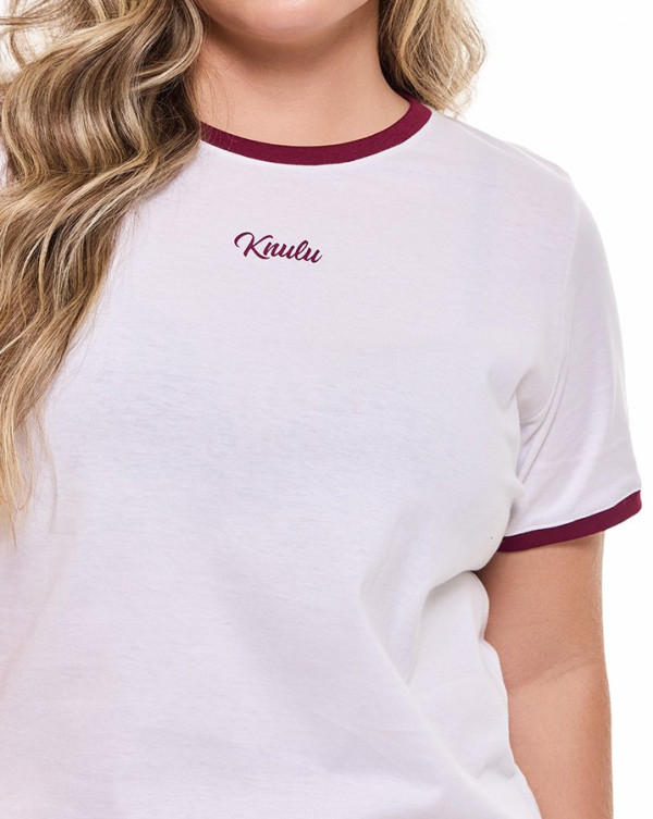Camiseta Feminina Retro Vinho Knulu