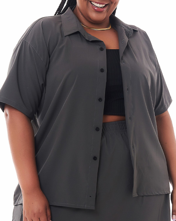 Camisa Feminina Oversized Cinza Chumbo knulu