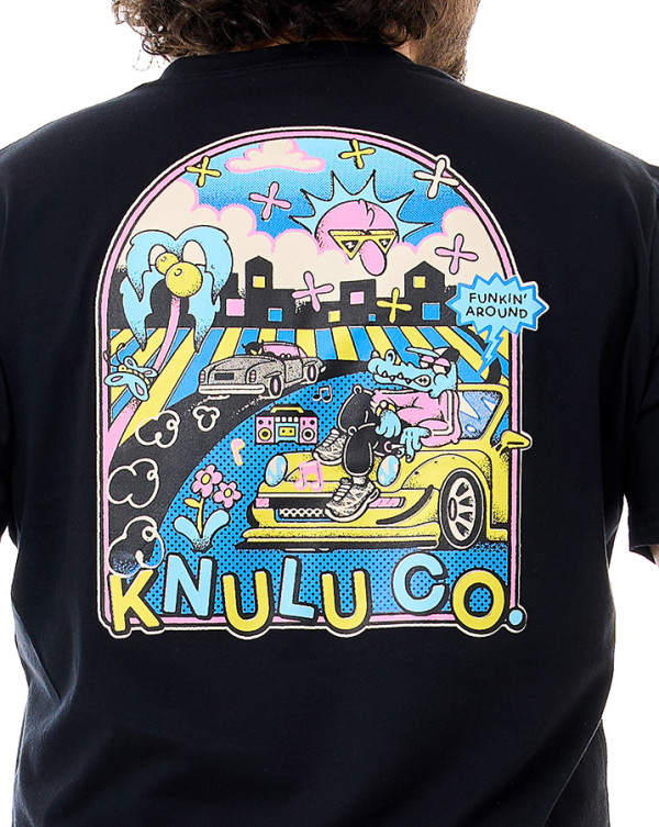 Camiseta Classic Play Hard Preto Knulu