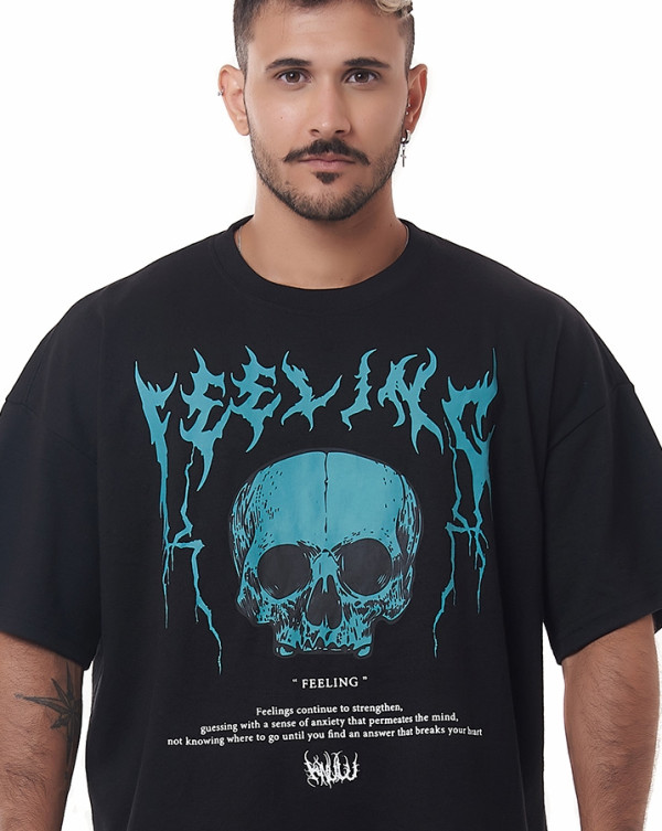 Camiseta Oversized Feeling Preto Knulu