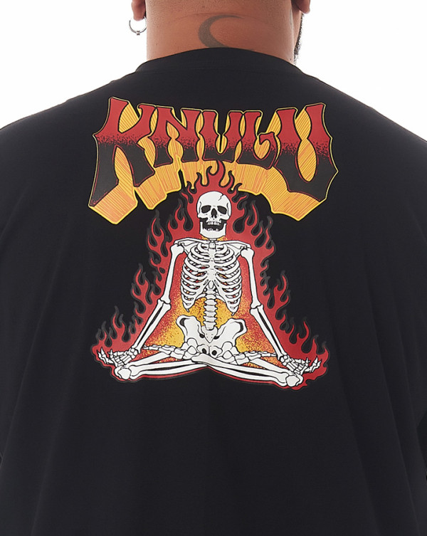 Camiseta Classic Meditation Preto Knulu