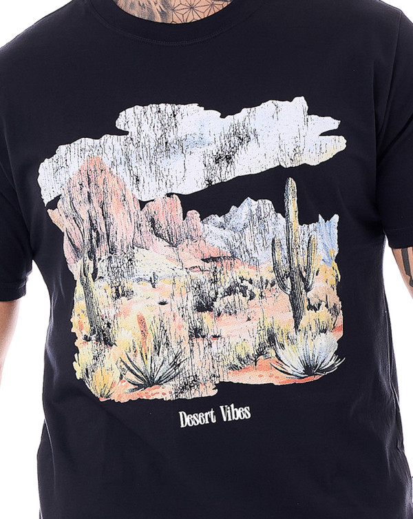 Camiseta Classic Desert Vibes Preto Knulu